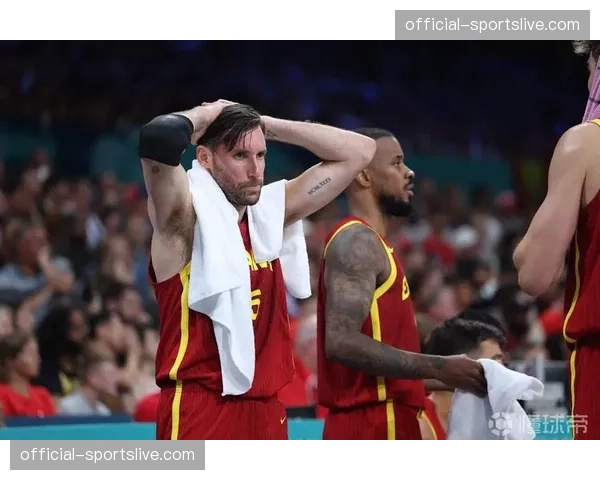 西班牙老将鲁迪·费尔南德斯的国家队告别巡演 西班牙老将鲁迪·费尔南德斯的国家队告别巡演